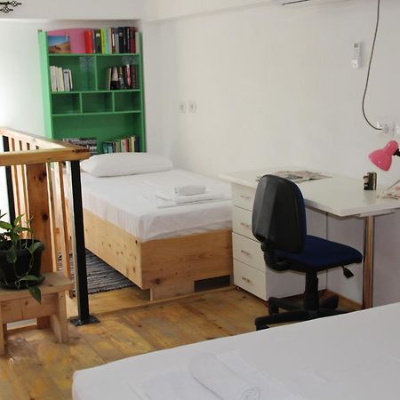 My Wooden Apartments Tirana Eksteriør billede