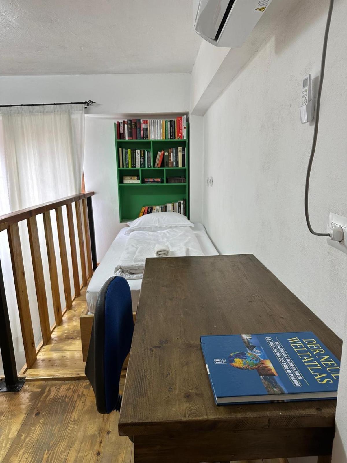 My Wooden Apartments Tirana Eksteriør billede